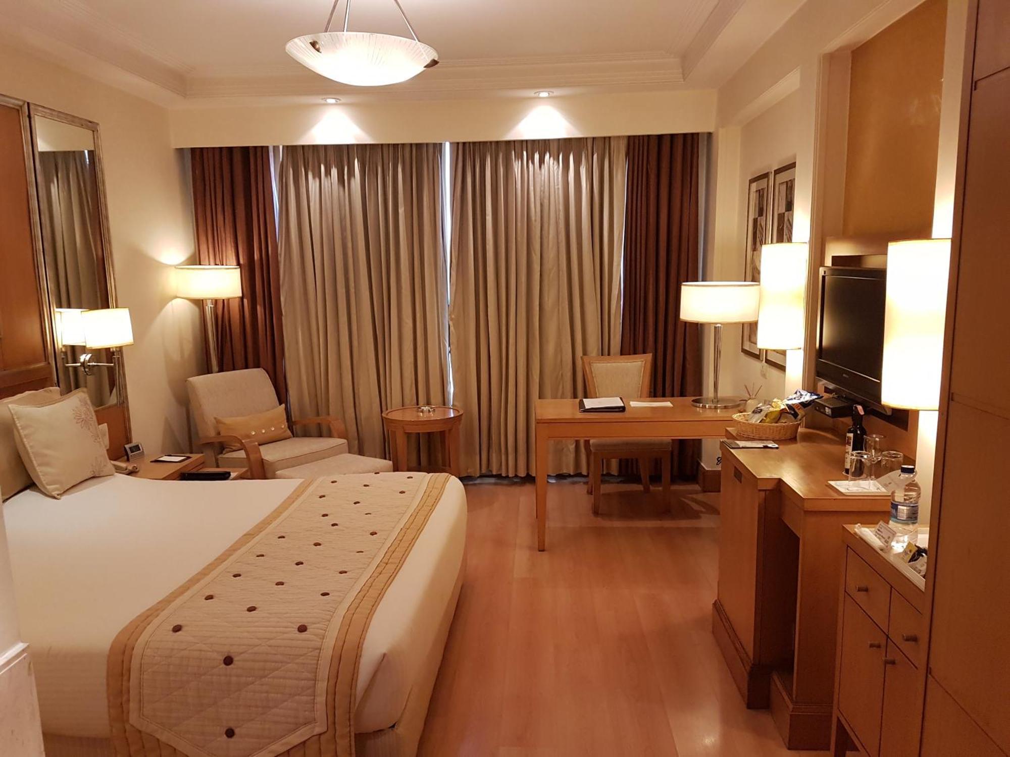 Dia Park Premier Hotel Gurgaon Quarto foto