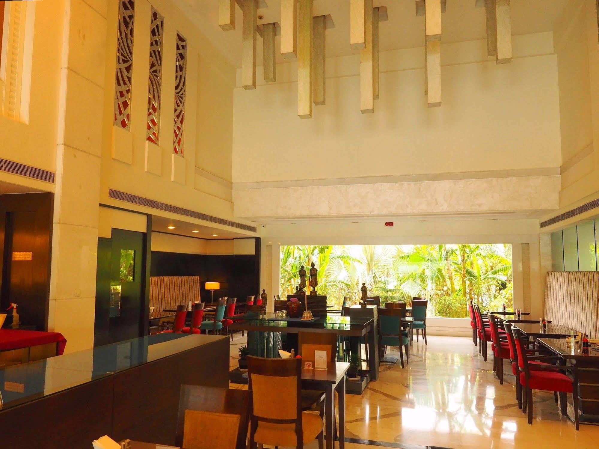 Dia Park Premier Hotel Gurgaon Exterior foto